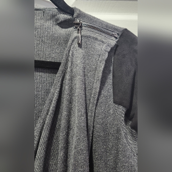 NWOT Guess 2-way Zip Faux suede knit cardigan top Size S - Picture 4 of 9